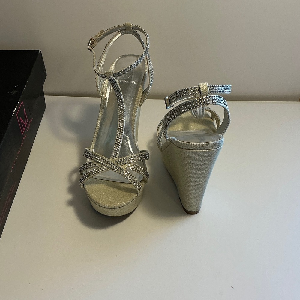Silver Rhinestone Platform T-Strap Evening Sandals - Picture 3 of 11